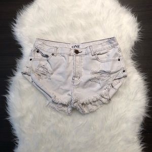 One Teaspoon x Free People White Shorts